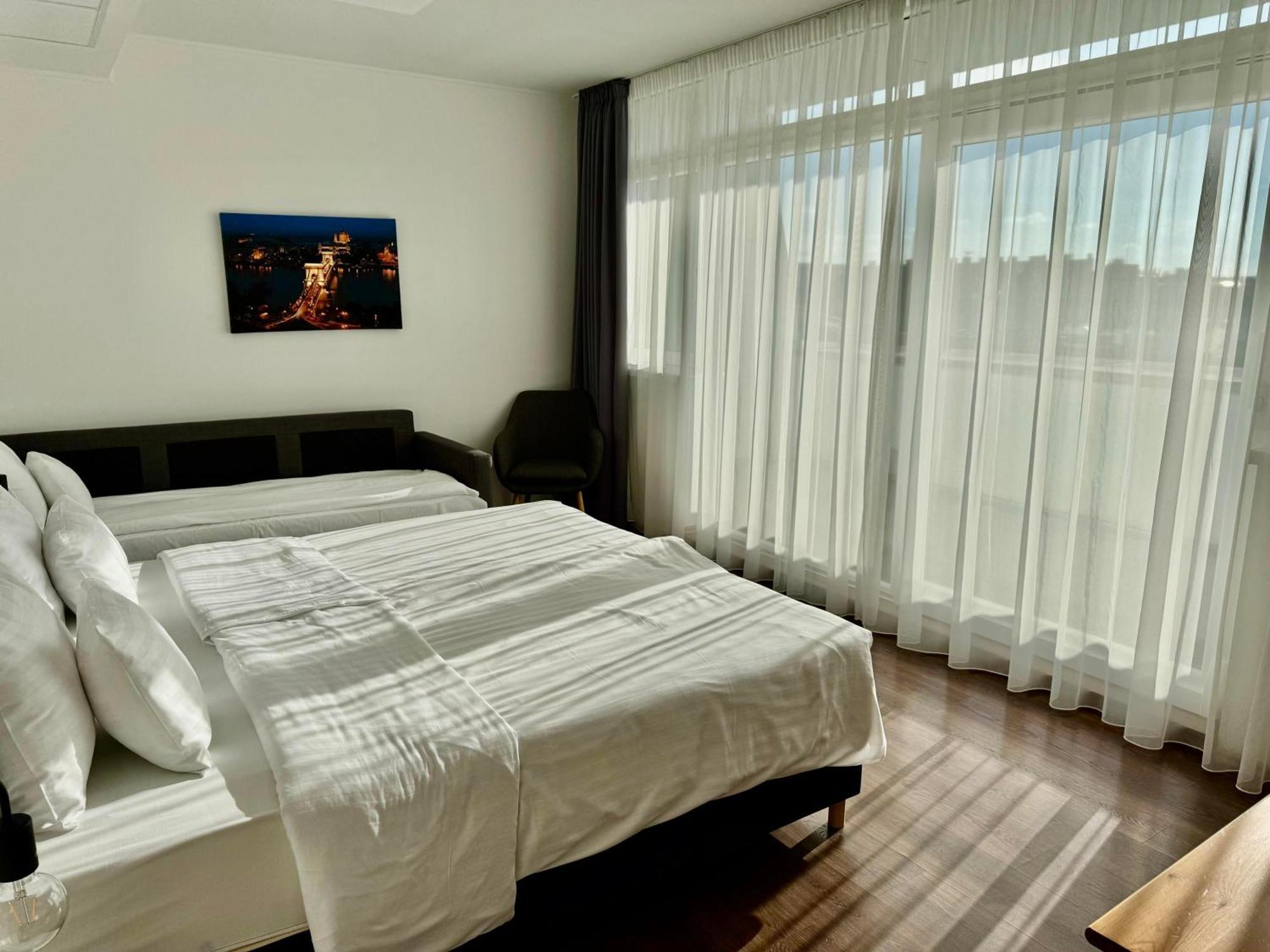 Rooftop City Residence With Deep Garage Budapesta Exterior foto
