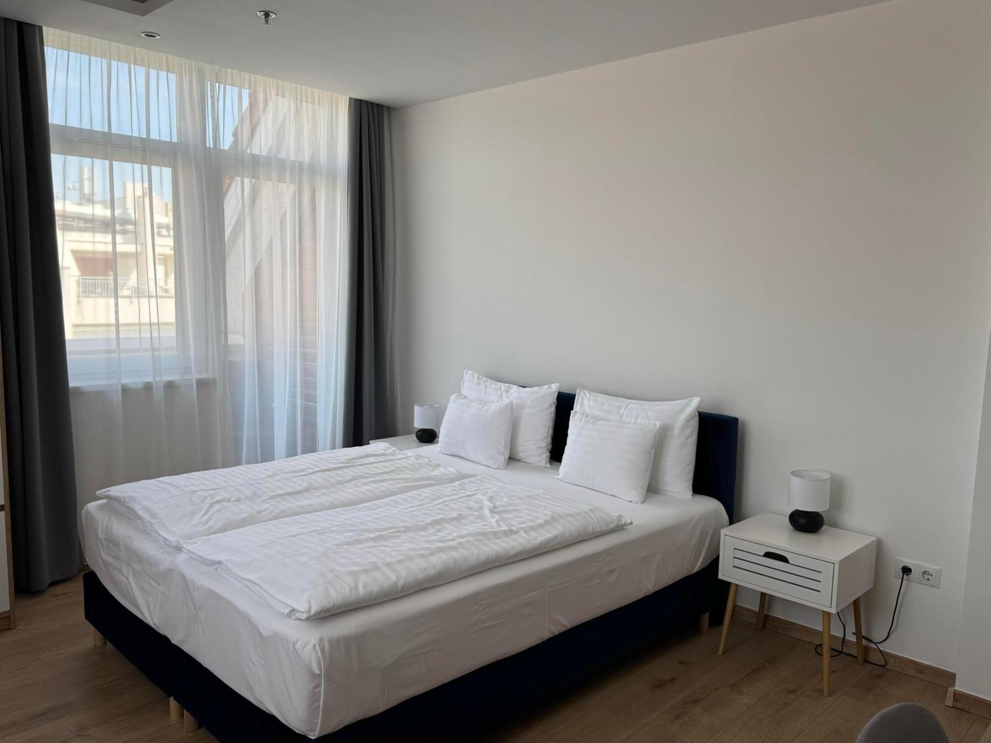 Rooftop City Residence With Deep Garage Budapesta Exterior foto